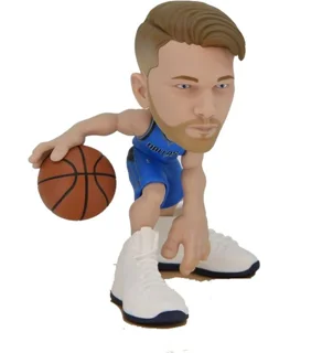 فیگور بسکتبالیست NBA  لوکا دانچیچ