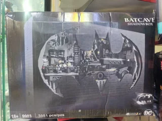لگو ساختنی غار بتمن batcave shadow box کد 9903 تعداد قطعات 3981