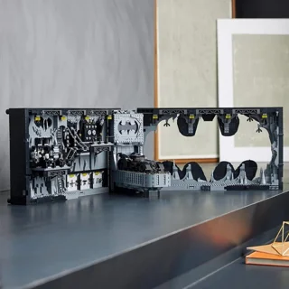 لگو ساختنی غار بتمن batcave shadow box کد 9903 تعداد قطعات 3981