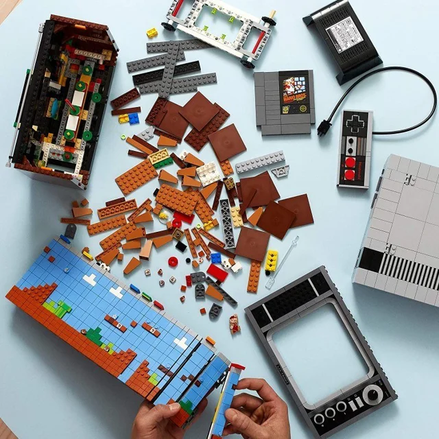 لگو ساختنی کنسول بازی nintenoo  entertainment system کد 25266 تعداد قطعات  ۲۶۴۶