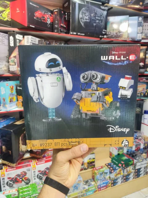 لگو ساختنی والی Disney کد W9237 تعداد قطعات 811