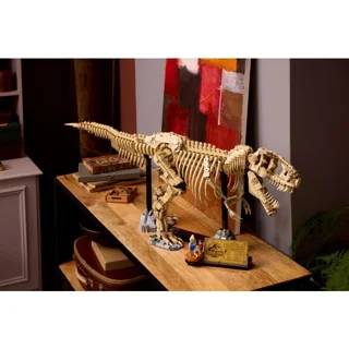 لگو ساختنی فسیل دانیاسور tyrannosaurus rex کد 66809 تعداد قطعات 3145