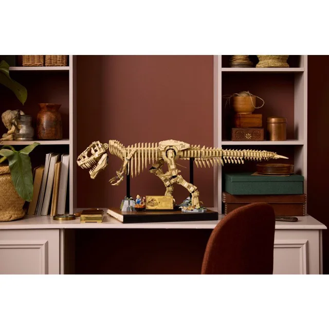 لگو ساختنی فسیل دانیاسور tyrannosaurus rex کد 66809 تعداد قطعات 3145