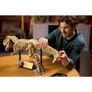 لگو ساختنی فسیل دانیاسور tyrannosaurus rex کد 66809 تعداد قطعات 3145