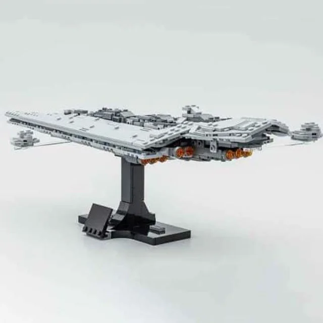 لگو ساختنی space war executor super star destroyer کد X7356 تعداد قطعات 630