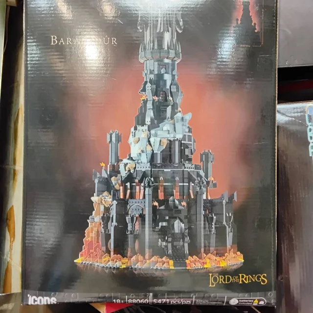 لگو ساختنی ارباب حلقه ها THE LORD OF THE RINGS کد 88060 تعداد قطعات 5471