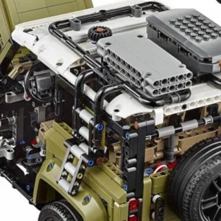 لگو ساختنی ماشین LAND ROVER کد T19080 تعداد قطعات2573