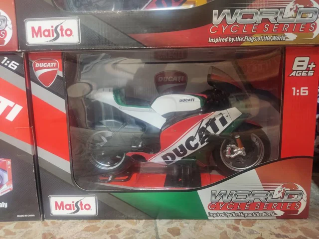 ماکت موتور  DUCATI  MAISTO مقیاس 1:6 رنگ سبز