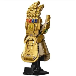 لگو ساختنی دست تانوس infinity gauntlet کد 12033 تعداد قطعات 590